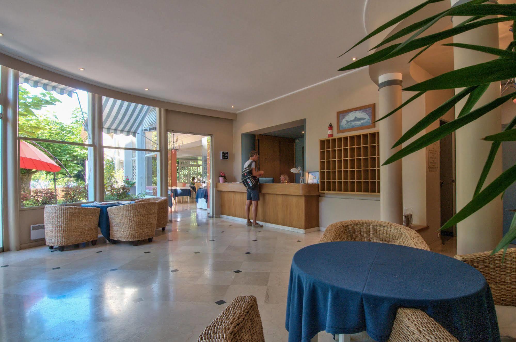 טלואר Hotel Du Lac מראה חיצוני תמונה